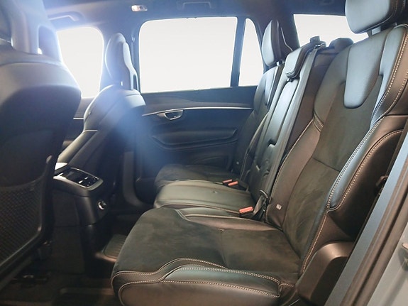 Volvo XC90 14 of 24
