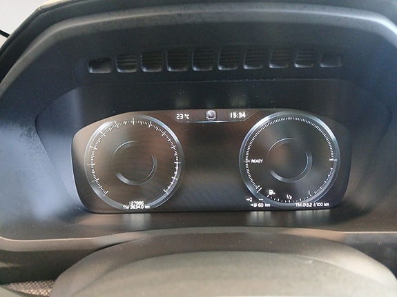 Volvo XC90 12 of 24