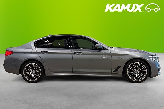 BMW 520 2 of 5