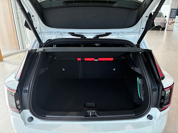 Volvo EX30 8 of 9