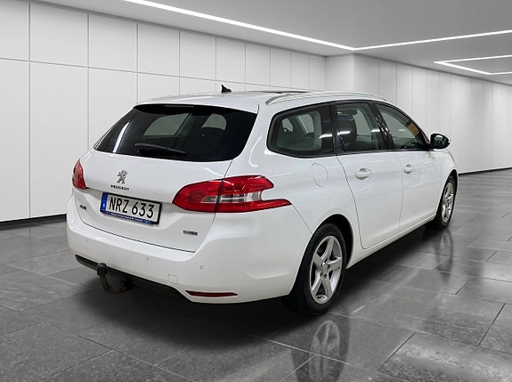 Peugeot 308 SW 4 of 7
