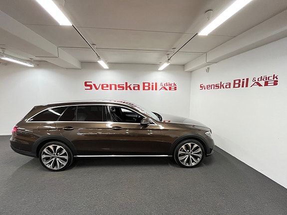 Mercedes-Benz E220 d 5 of 5