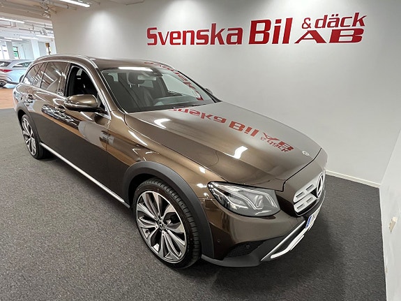 Mercedes-Benz E220 d 3 of 5