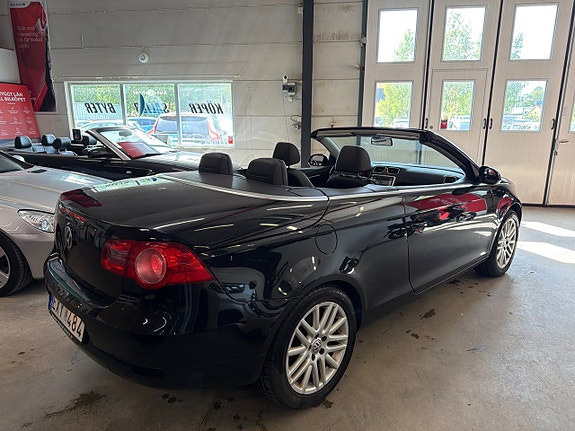 Volkswagen Eos 3 of 5