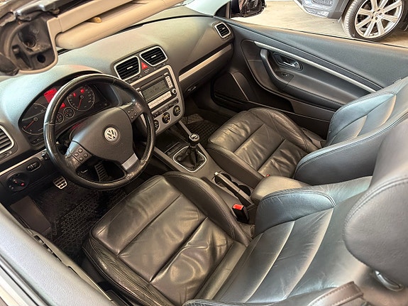Volkswagen Eos 15 of 15