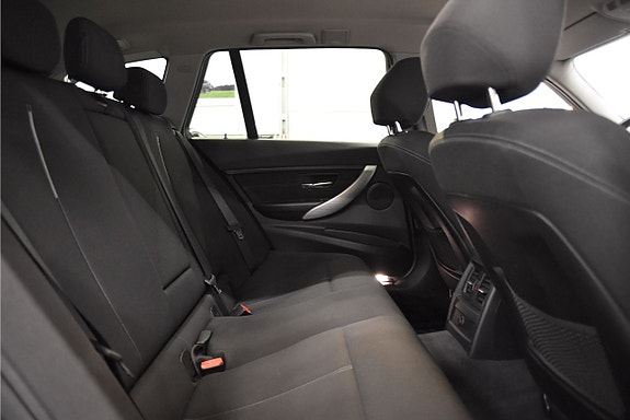 BMW 320 13 of 20