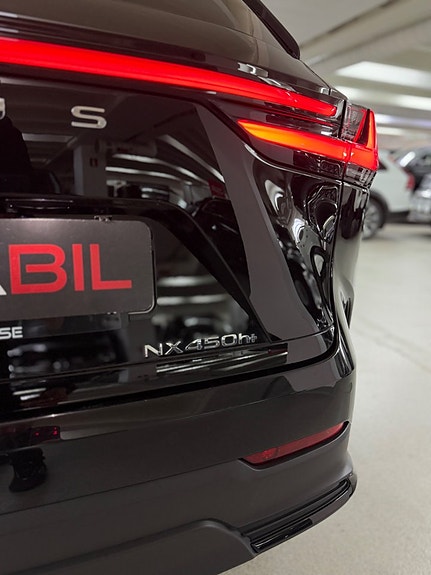 Lexus NX450h+ 23 of 24