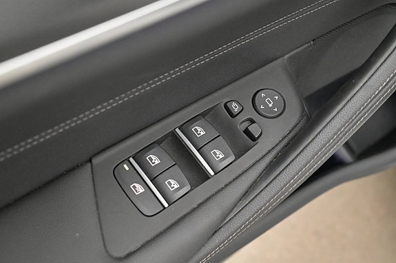 BMW 530e 11 of 27