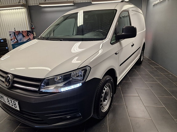 Volkswagen Caddy Maxi 2 of 5