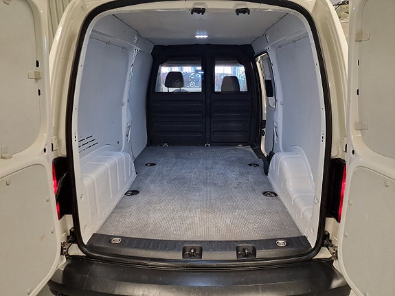 Volkswagen Caddy Maxi 9 of 9