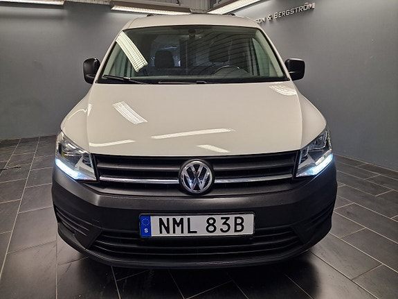 Volkswagen Caddy Maxi 3 of 5