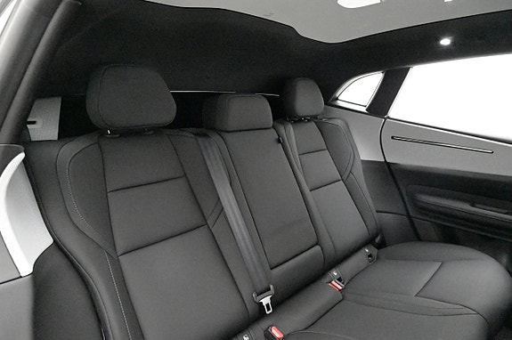 Polestar 4 23 of 27