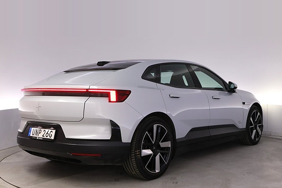 Polestar 4 5 of 27