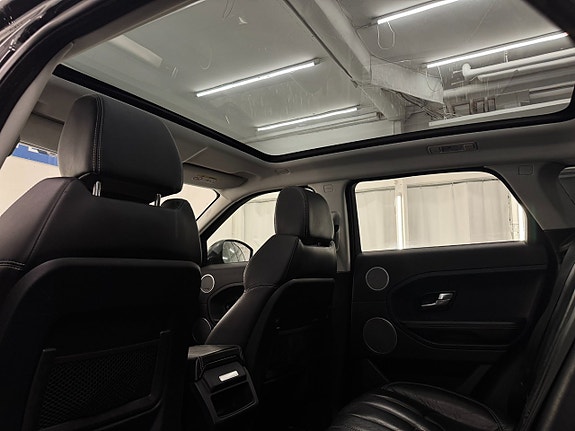 Land Rover Range Rover Evoque 9 of 23