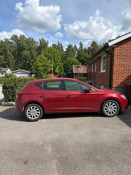 Seat Leon 2 of 5