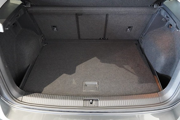 Volkswagen Golf Sportsvan 4 of 5