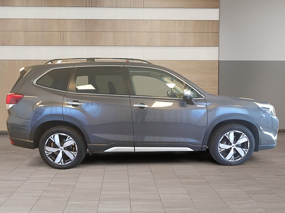 Subaru Forester 7 of 23