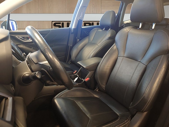 Subaru Forester 11 of 23