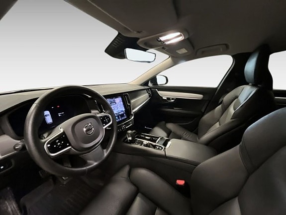 Volvo V90 10 of 20