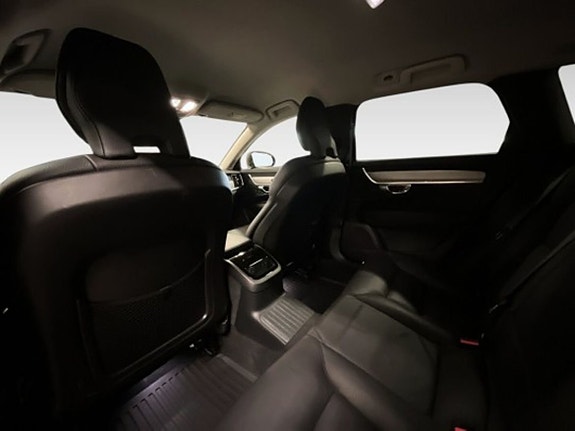 Volvo V90 12 of 20