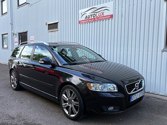 Volvo V50 4 of 15
