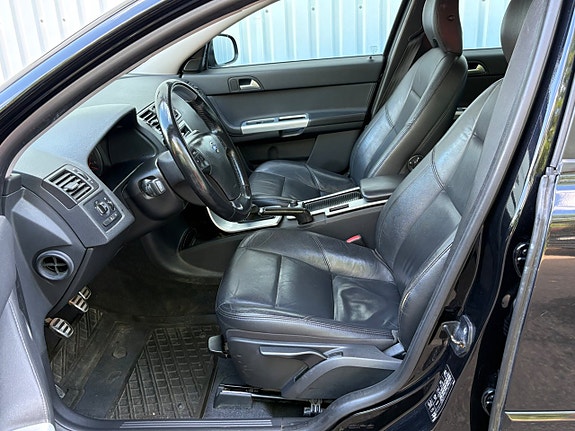 Volvo V50 9 of 15