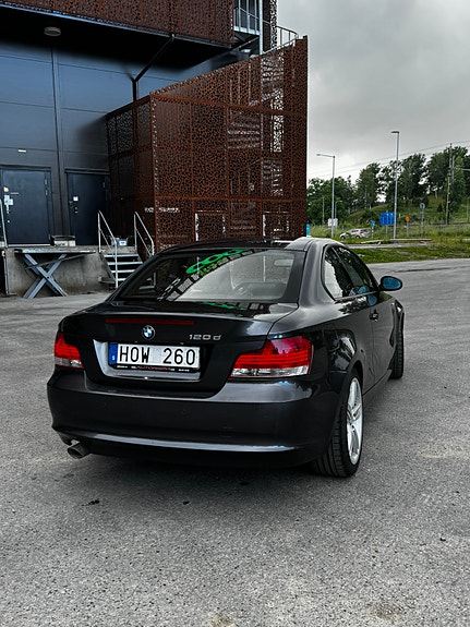 BMW 120d 3 of 5