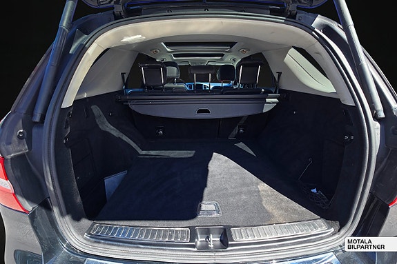 Mercedes-Benz ML350 17 of 18