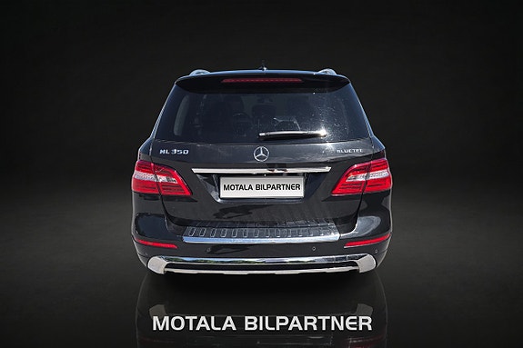 Mercedes-Benz ML350 6 of 18
