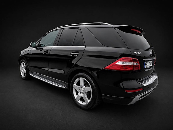 Mercedes-Benz ML350 4 of 20
