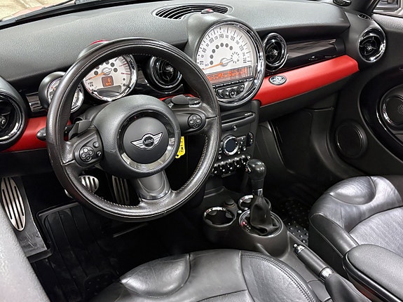 MINI Cooper S 9 of 23