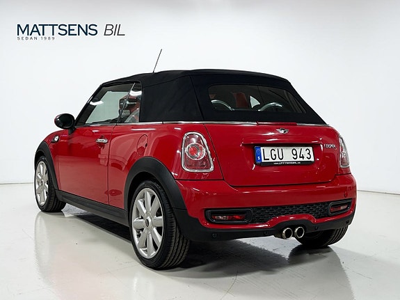 MINI Cooper S 20 of 23