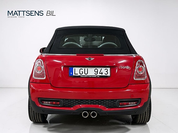 MINI Cooper S 18 of 23