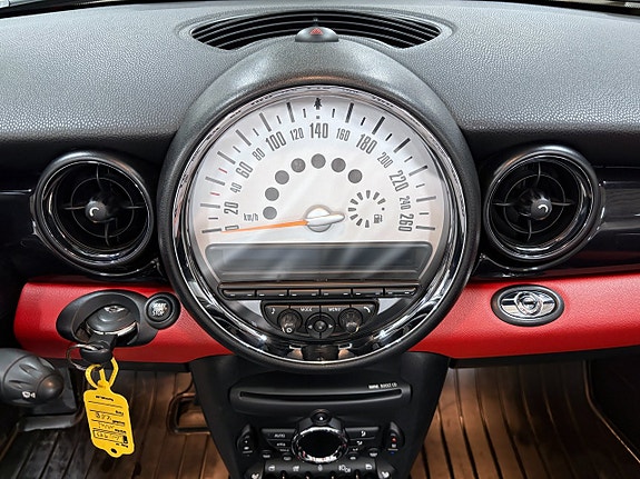 MINI Cooper S 12 of 23