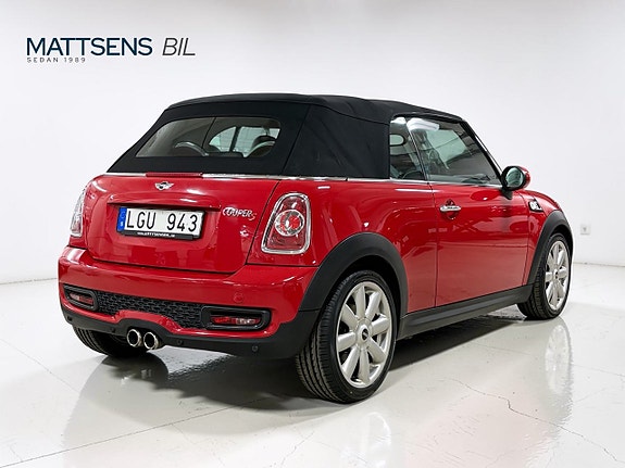 MINI Cooper S 17 of 23