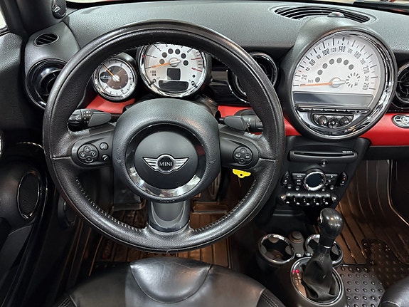 MINI Cooper S 11 of 23