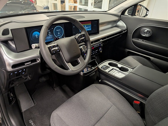 Hyundai Ioniq 9 10 of 17