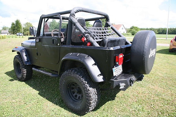 Jeep Wrangler 8 of 24