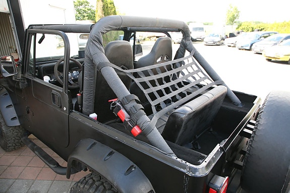 Jeep Wrangler 21 of 24