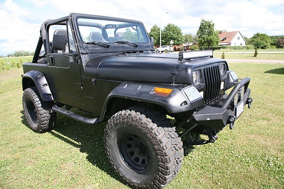 Jeep Wrangler 5 of 24