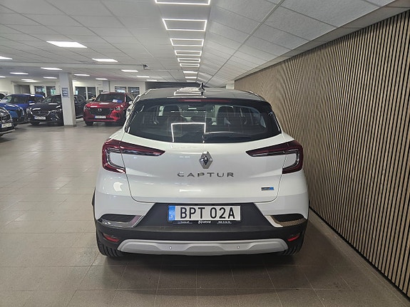 Renault Captur 5 of 11
