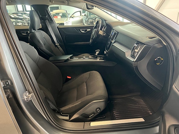 Volvo V60 10 of 20