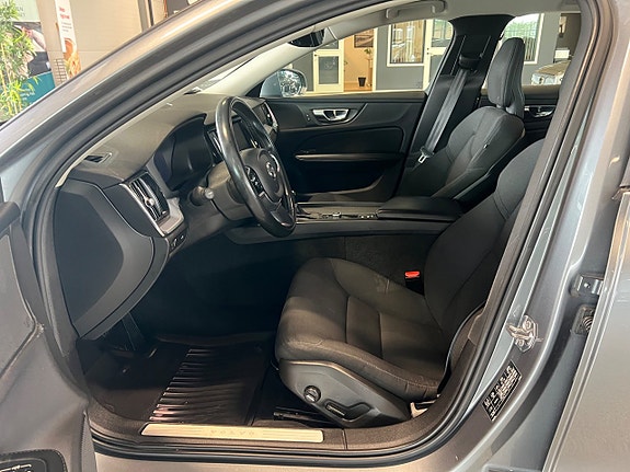 Volvo V60 16 of 20