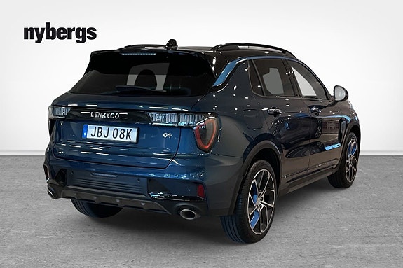 Lynk & Co 01 2 of 16