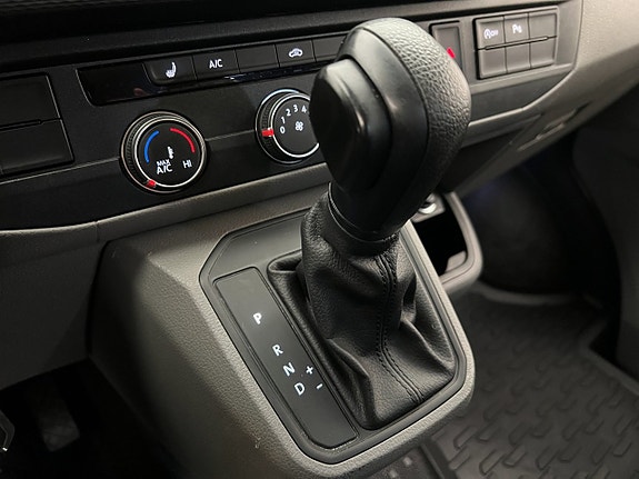 Volkswagen Transporter 26 of 30