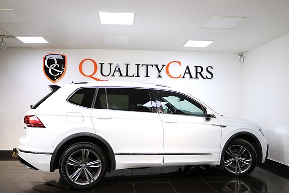Volkswagen Tiguan Allspace 4 of 5