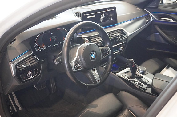 BMW 520d 2 of 5