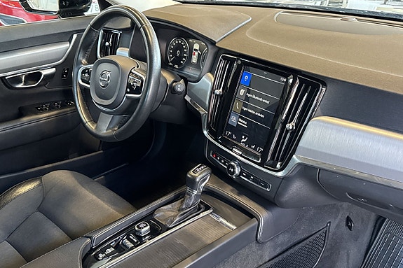 Volvo V90 11 of 30