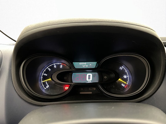 Opel Vivaro 18 of 26