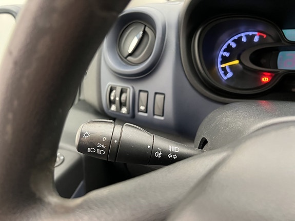 Opel Vivaro 17 of 26